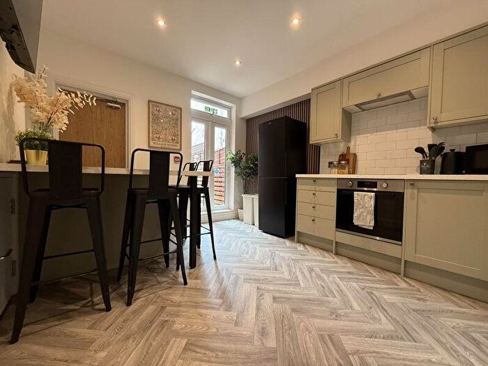 1 Bedroom Apartment To Rent In Lodge Road, Rugby, CV21