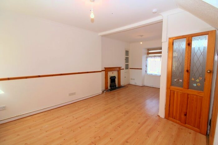 3 Bedroom Terraced House To Rent In Trostre Road, Llanelli, SA15