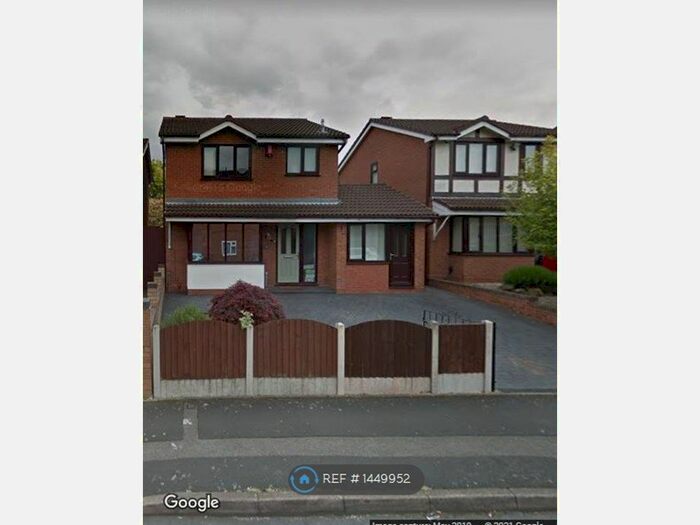 4 Bedroom Detached House To Rent In Bell Street, Wednesbury, WS10