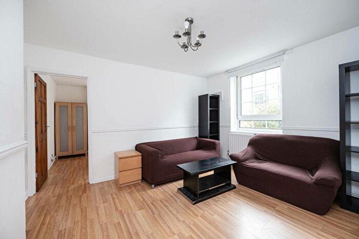 4 Bedroom Flat To Rent In Boyd Street, Aldgate, London, E1