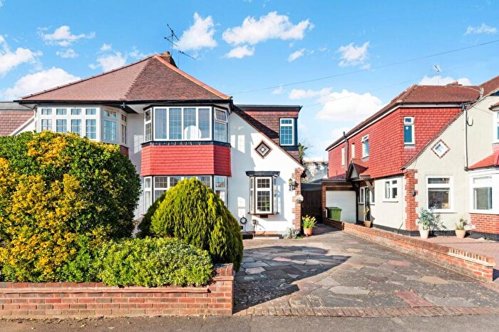 4 Bedroom Semi Detached House For Sale In Briarwood Road, Stoneleigh, KT17