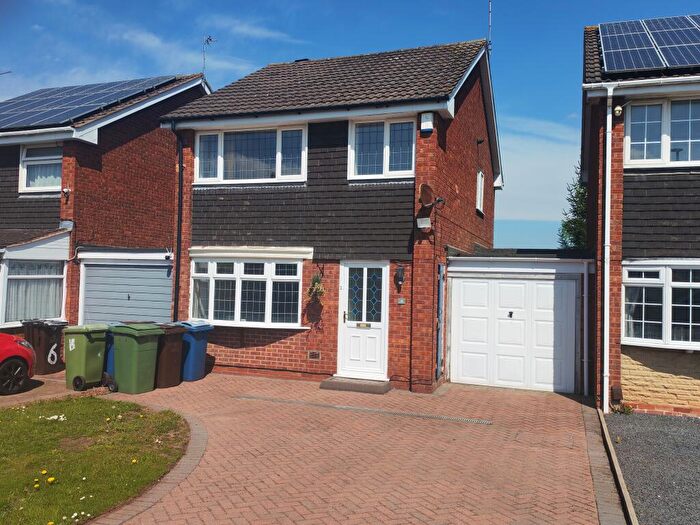 3 Bedroom House To Rent In Hambridge Close, Stafford, ST17