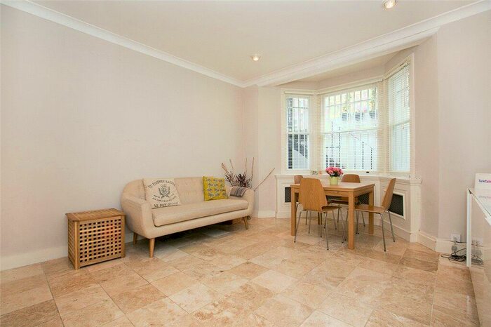 2 Bedroom Apartment To Rent In Finborough Road, Chelsea, London, SW10