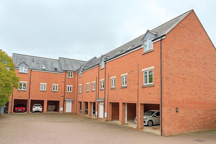 2 Bedroom Flat For Sale In Vinescroft, Staverton, Trowbridge, BA14