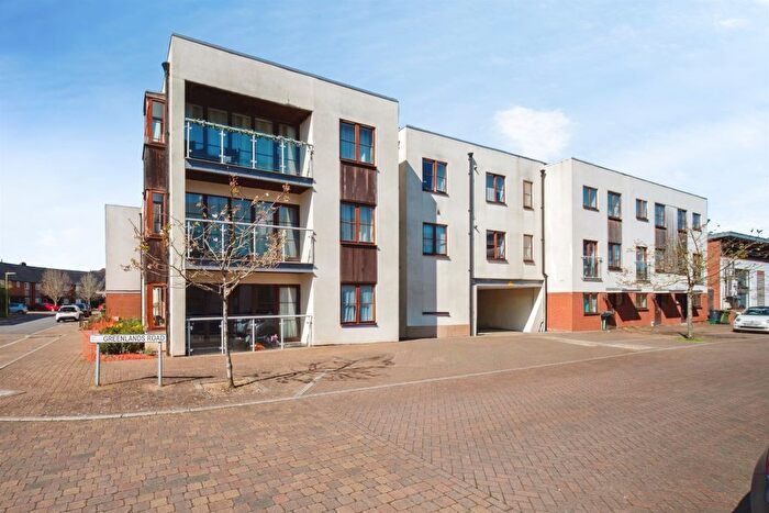 2 Bedroom Flat For Sale In Greenlands Road, Basingstoke, RG24