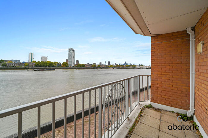 1 Bedroom Apartment To Rent In Cyclops Wharf, Homer Drive, Docklands, London, E14