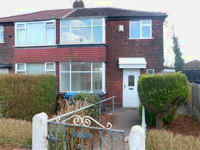 3 Bedroom Semi-Detached House To Rent In Edgeware Avenue, Prestwich, Manchester, M25