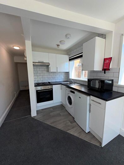 1 Bedroom Flat To Rent In Durants Road, Enfield, EN3