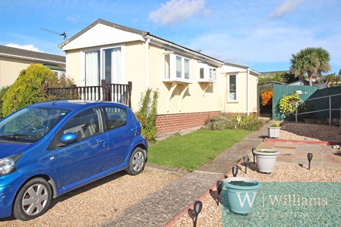 2 Bedroom Park Home For Sale In Medina Park, Folly Lane, Whippingham, Isle Of Wight, PO32