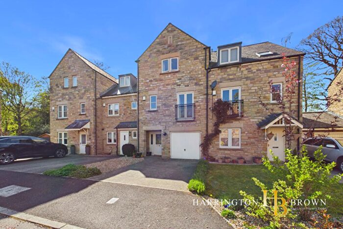 3 Bedroom Town House For Sale In Bridge Island, Shotley Bridge, DH8