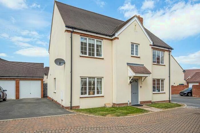 4 Bedroom Detached House For Sale In Cumnor Hill, Oxford, OX2