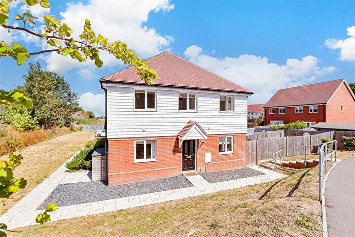 2 Bedroom End Terrace House For Sale In Harvey Drive, Faversham, Kent, ME13
