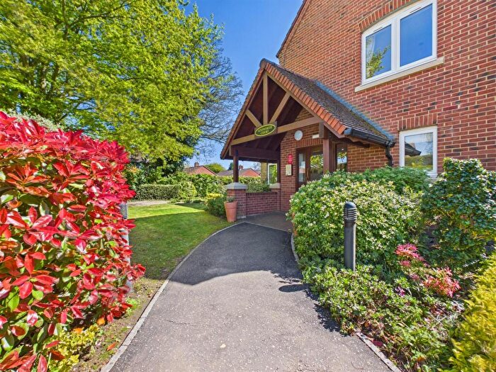 2 Bedroom Apartment For Sale In Grove Lane, Holt, NR25
