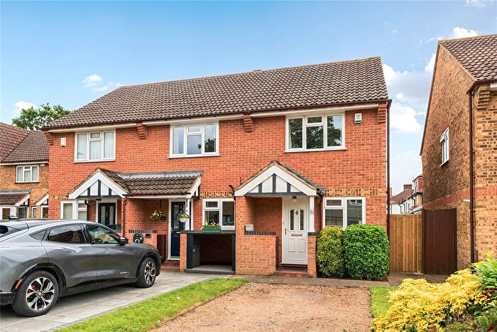 2 Bedroom End Terrace House For Sale In Vicarage Court, Priory Close, Beckenham, BR3