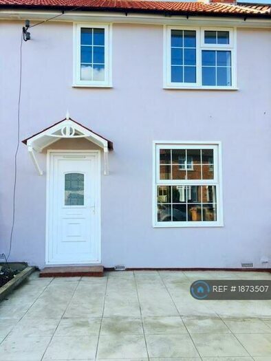 3 Bedroom Terraced House To Rent In Thornton, Carshalton, SM5