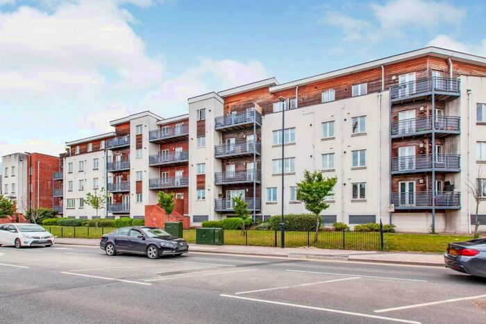 1 Bedroom Apartment To Rent In Burghley Court, SL6