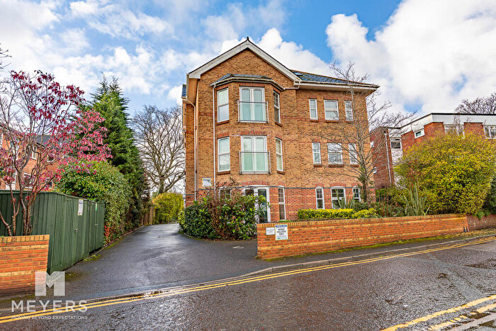 2 Bedroom Flat For Sale In Trelawney Court, Wellington Road, Bournemouth, BH8