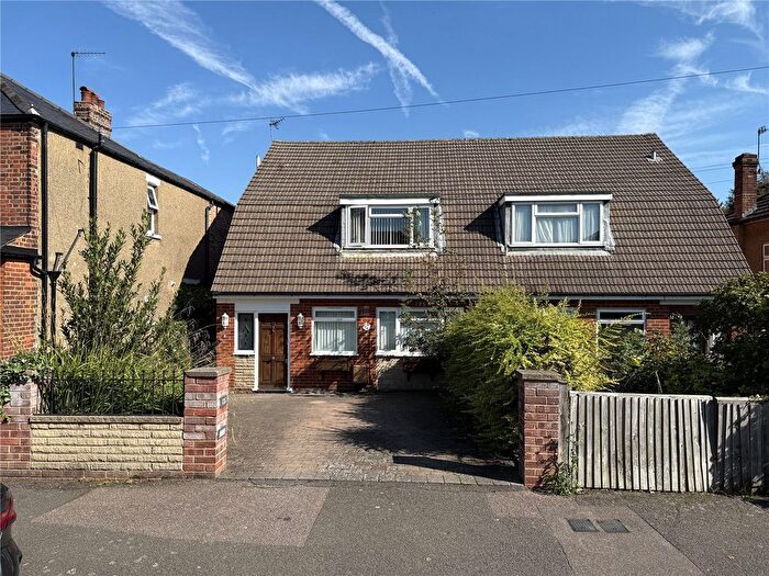 3 Bedroom Semi-Detached House For Sale In Crescent Road, New Barnet, Hertfordshire, EN4
