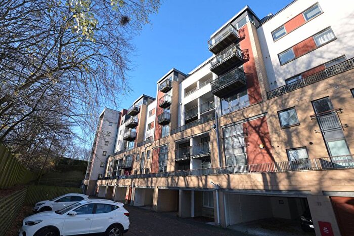 2 Bedroom Flat For Sale In East Pilton Farm Rigg, Fettes, Edinburgh, EH5