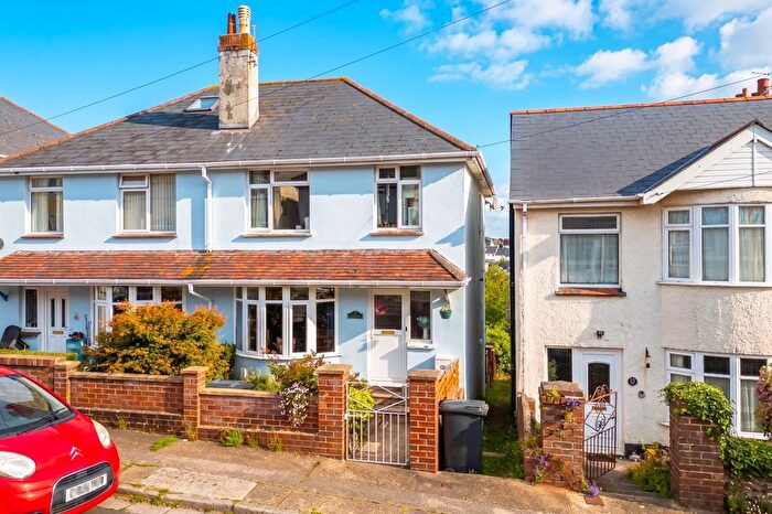 3 Bedroom Semi-Detached House For Sale In Barnfield Road, Paignton, TQ3