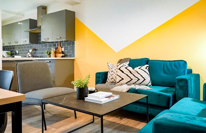 6 Bedroom House To Rent In Baggholme Road, Lincoln, LN2