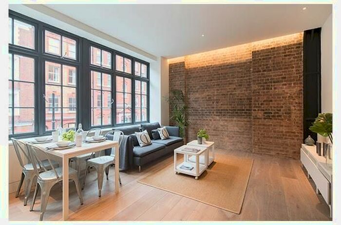 2 Bedroom Flat To Rent In Great Titchfield Street, London, W1W