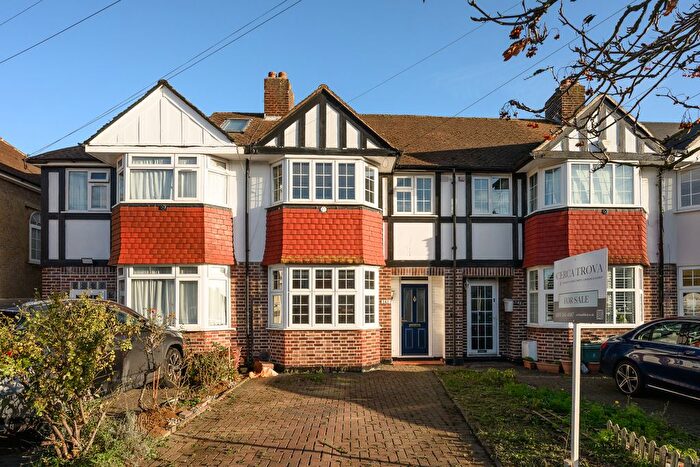 3 Bedroom Terraced House For Sale In Pembury Avenue, Worcester Park, KT4