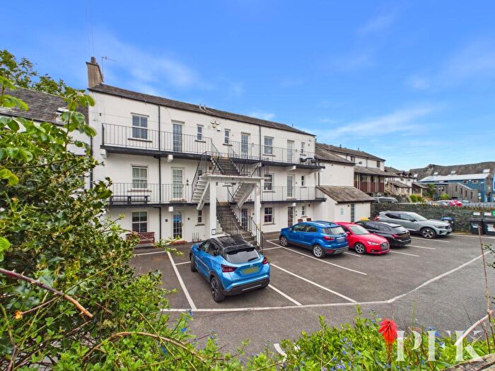 1 Bedroom Flat For Sale In Greta Side Court, Keswick, CA12