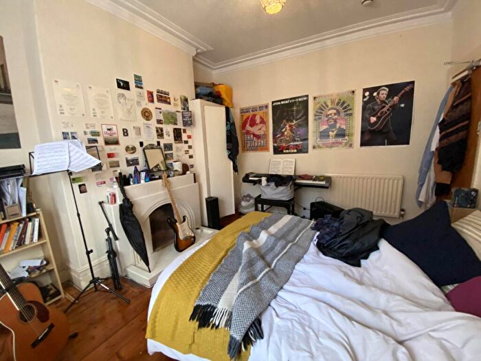 6 Bedroom Terraced House To Rent In Landcross Road, Fallowfield, M14