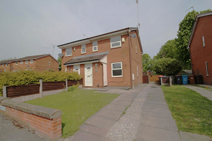 2 Bedroom Semi-Detached House To Rent In Tysoe Gardens, Salford, Lancashire, M3