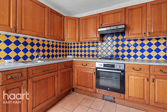 3 Bedroom Terraced House For Sale In Keppel Road, London, E6