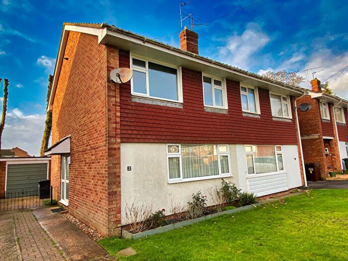 3 Bedroom Semi Detached House To Rent In Oak Tree Court, Uckfield, TN22