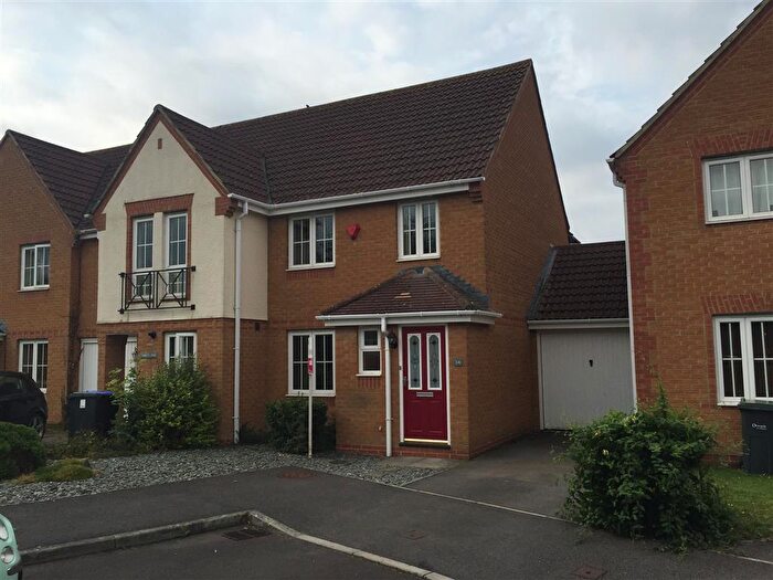 3 Bedroom House To Rent In Harvard Way, Amesbury, SP4
