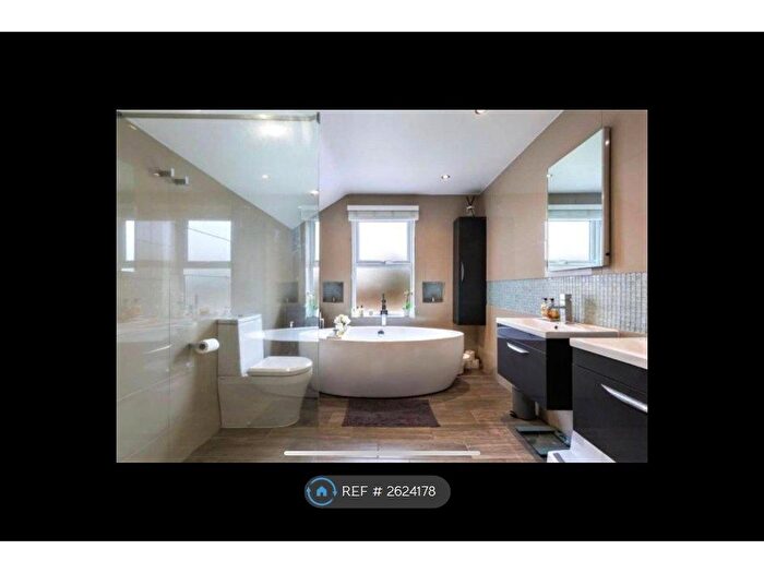 3 Bedroom Terraced House To Rent In Tharp Road, Wallington, SM6