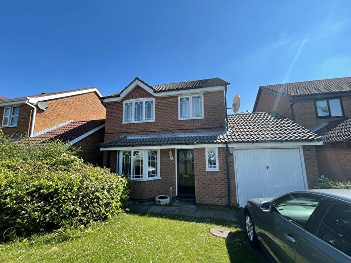 3 Bedroom Semi-Detached House To Rent In Sycamore Way, Loughborough, LE11