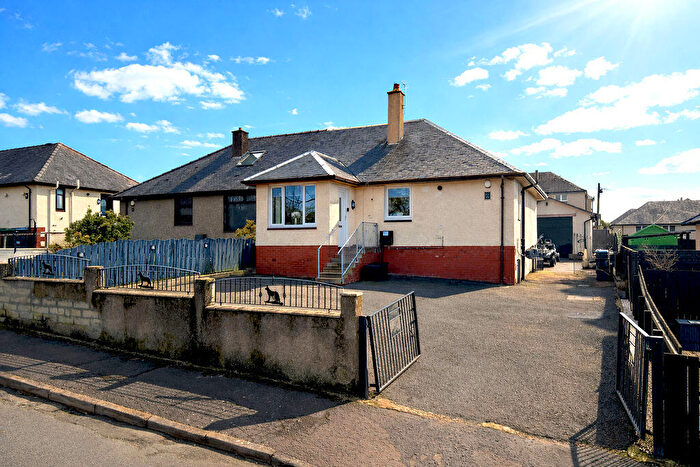 2 Bedroom Semi-Detached Bungalow For Sale In Blackwood Avenue, Catrine, KA5