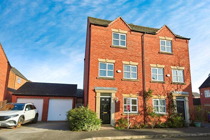 2 Bedroom Town House For Sale In Coral Close, Derby, DE24