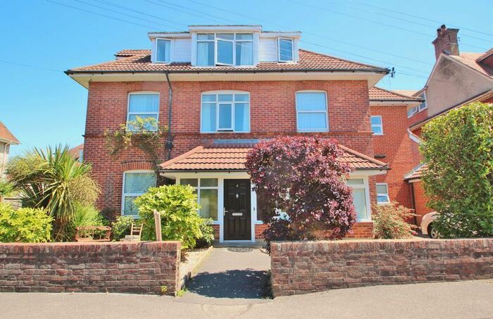 1 Bedroom Flat To Rent In Queens Park Gardens, Bournemouth, BH8