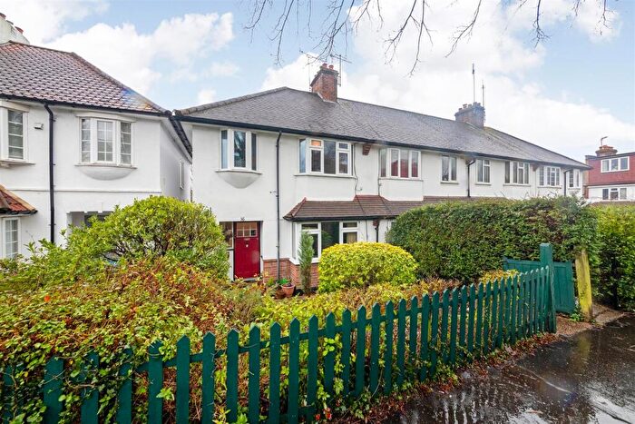 3 Bedroom End Of Terrace House For Sale In Montpelier Road, Purley, CR8
