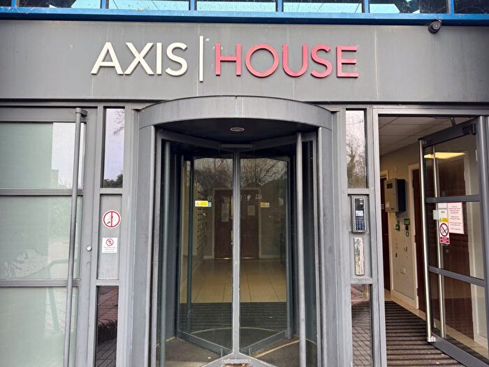 1 Bedroom Flat To Rent In Bath Road, Harlington, Hayes, UB3