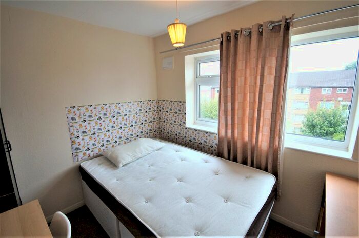 2 Bedroom Flat To Rent In Elmwood Court, St. Nicholas Street CV1