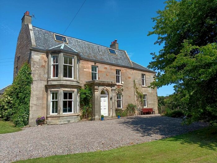 6 Bedroom Detached House For Sale In The Maltings, Ladybank, Cupar, KY15