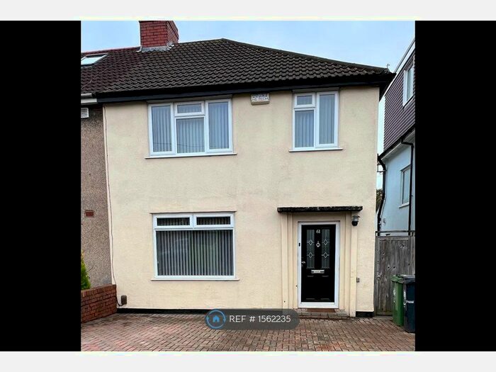 3 Bedroom Semi-Detached House To Rent In Radley Road, Bristol, BS16