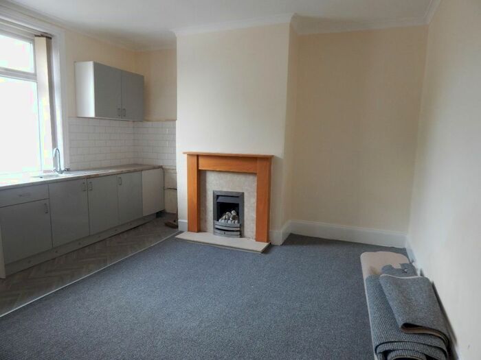 1 Bedroom Terraced House To Rent In Court One, Halifax Road, Batley, WF17