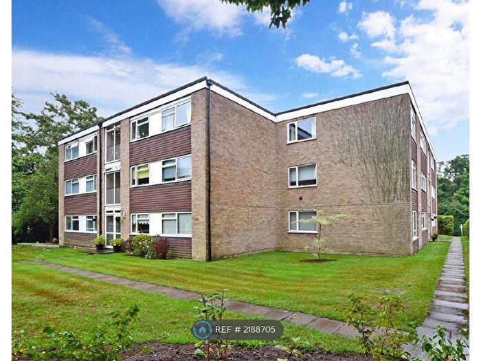 2 Bedroom Flat To Rent In Wray Common Road, Reigate, RH2