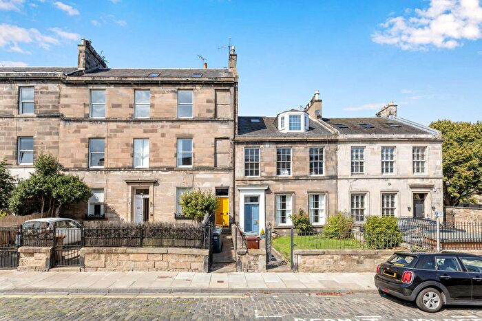 4 Bedroom Flat For Sale In / Portland Street, Leith, Edinburgh, EH6