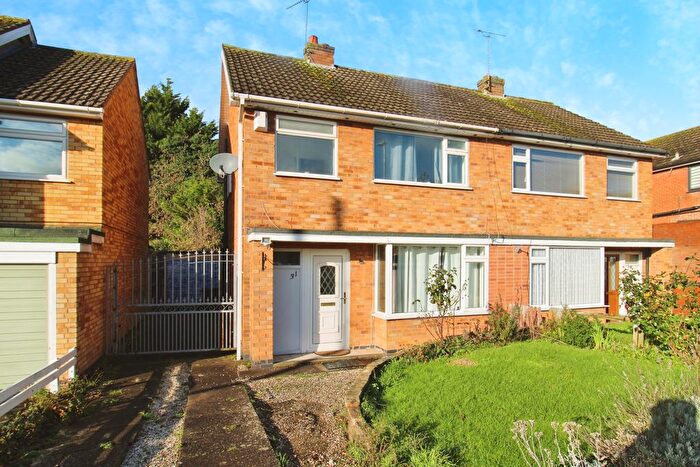 3 Bedroom Property To Rent In Somerby Drive, Oadby, Leicester, LE2