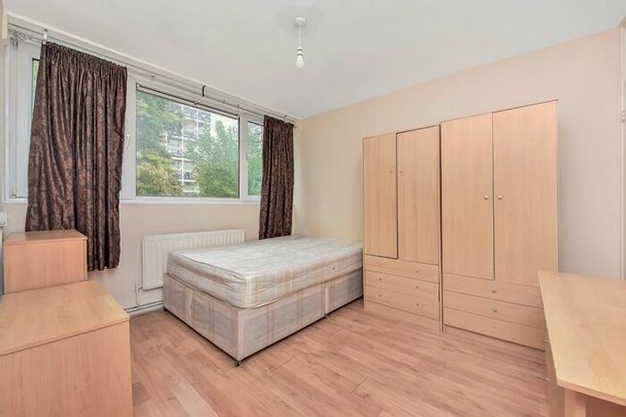 4 Bedroom Maisonette To Rent In Osmington House, Dorset Road, Oval/Stockwell, SW8