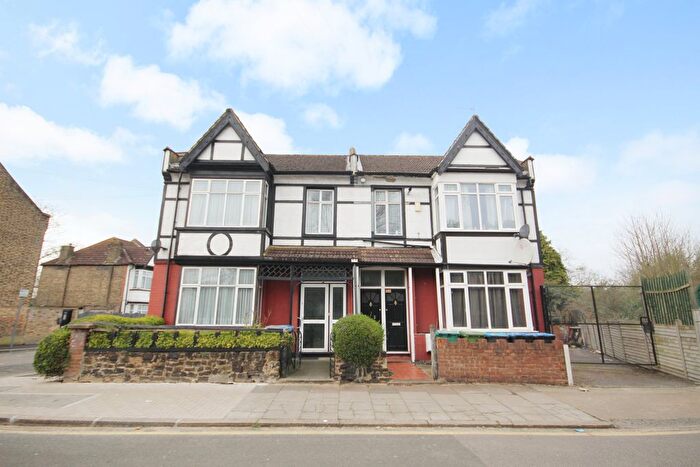 3 Bedroom Semi-Detached House To Rent In St Johns Road, Wembley, Middlesex, HA9