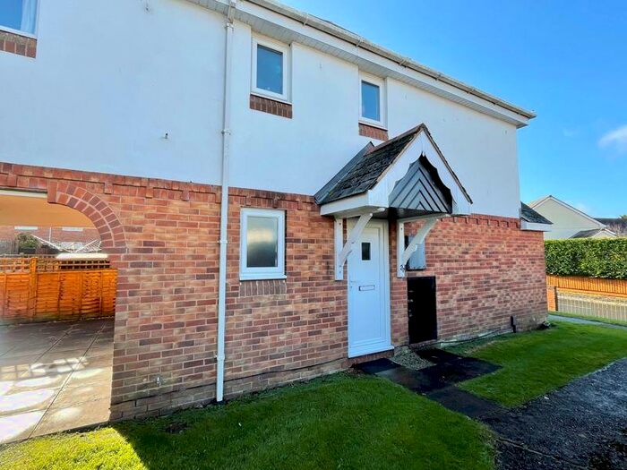 1 Bedroom Flat To Rent In Chantry Meadow, Alphington, EX2